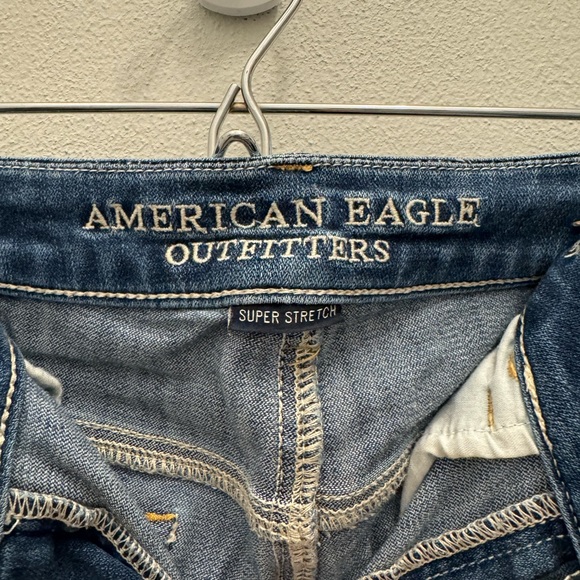 American Eagle Hi-Rise Artist Super Stretch Flare Medium Wash Blue Denim Jeans - Picture 2 of 4